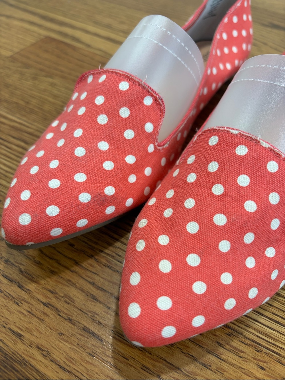 GAP Printed Coral Polka Dot Pointy Flats (8.5) - Picture 6 of 11